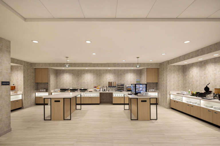 Food & Drinks 3, Home2 Suites by Hilton Clovis, Curry