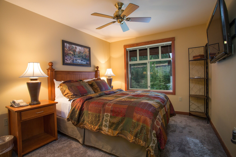 Room 3, 2405 - Two Bedroom Standard Eagle Springs East 2 Condo by RedAwning, Salt Lake