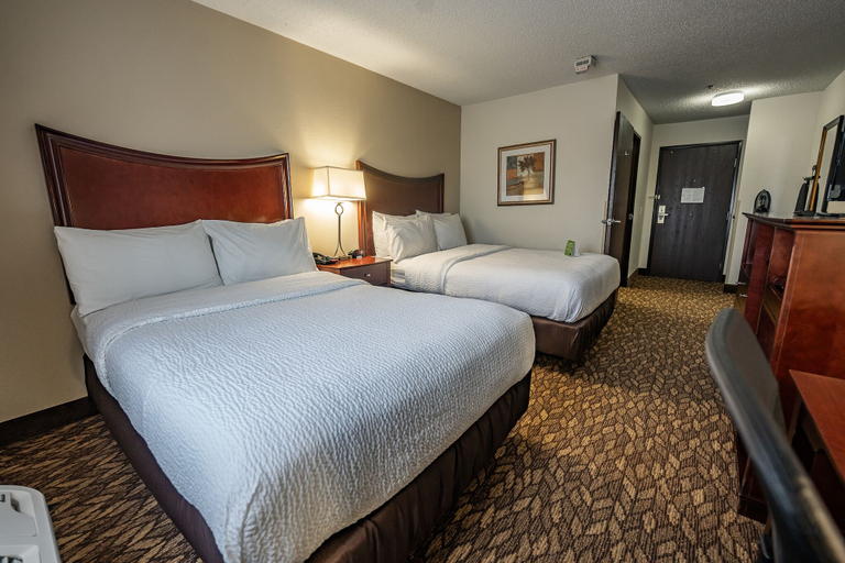 Bedroom 3, Christopher Inn and Suites, Ross