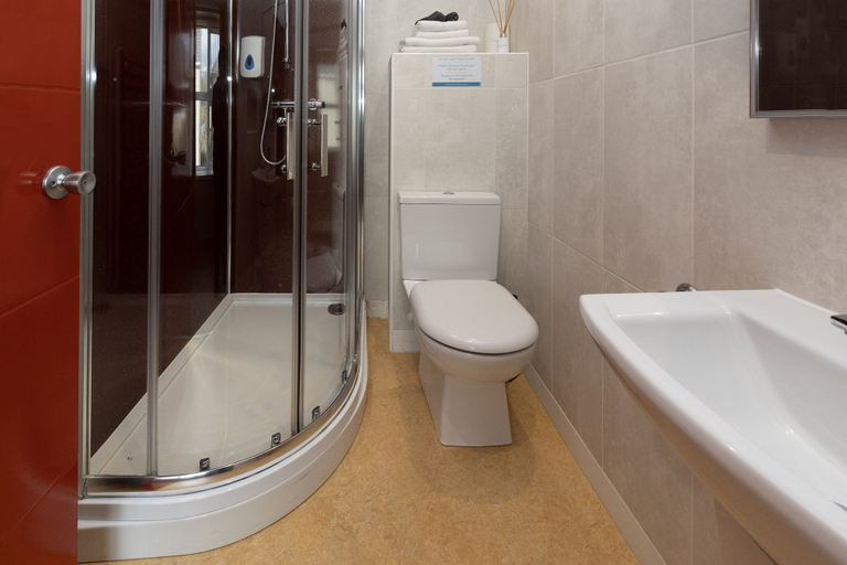Bathroom 4, Stornoway Bed and Breakfast, Eilean Siar