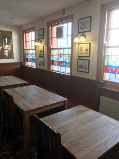 Food & Drinks, Dolphin Hotel Public House Weymouth, Dorset