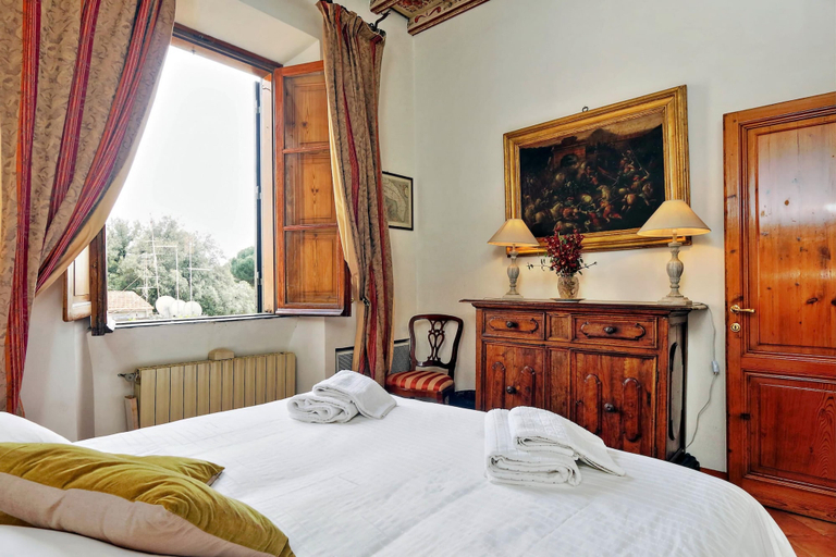 Room 5, Treasurerome Colosseum Terrace 2BR, Rome