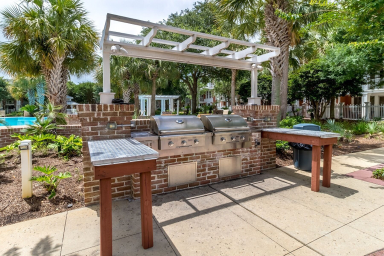 Food & Drinks, Pilot House 518 1 Bedroom Condo by RedAwning, Walton
