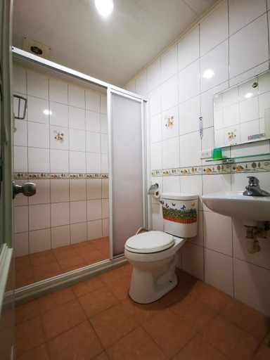 Bathroom, Tai Yu Ju Bao Fang B&B, Taitung