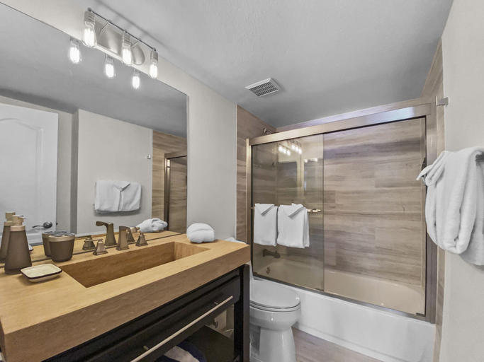 Bathroom 4, Swans Nest 1601 2 Bedroom Condo by RedAwning, Summit