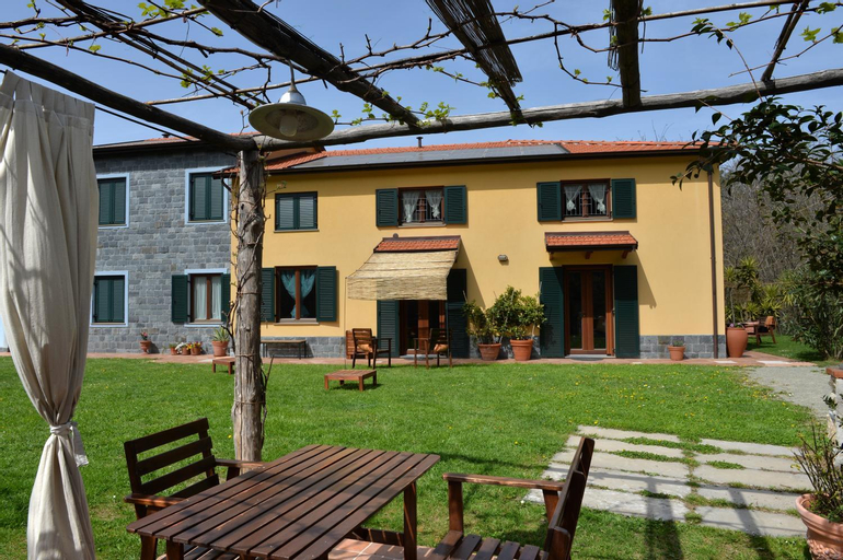 Il Laghello Di Amina, La Spezia