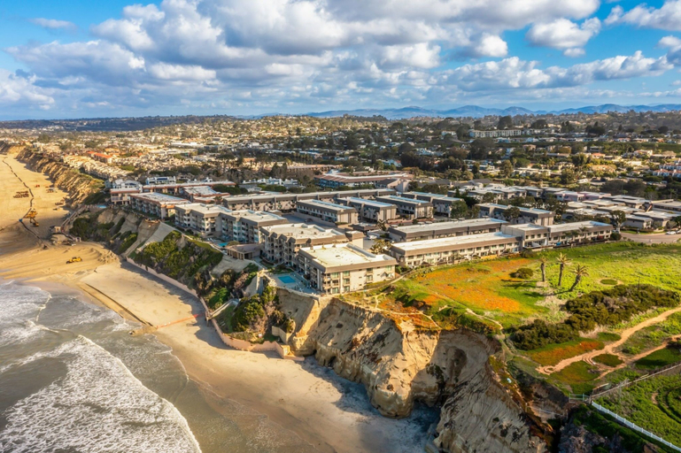 Aerial view 2, Dmbc 823b 2 Bedroom Condo by RedAwning, San Diego