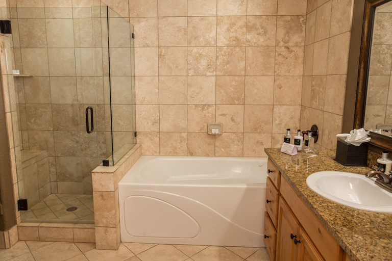 Bathroom 2, Canyons Village Location Oversized Deck Off by RedAwning - Save 20% on 7+ Nights!, Summit
