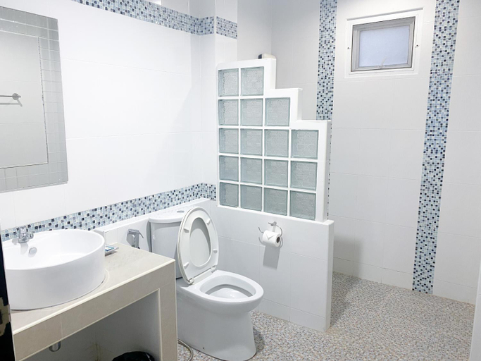Bathroom 4, SP view Resort, K. Sam Roi Yot