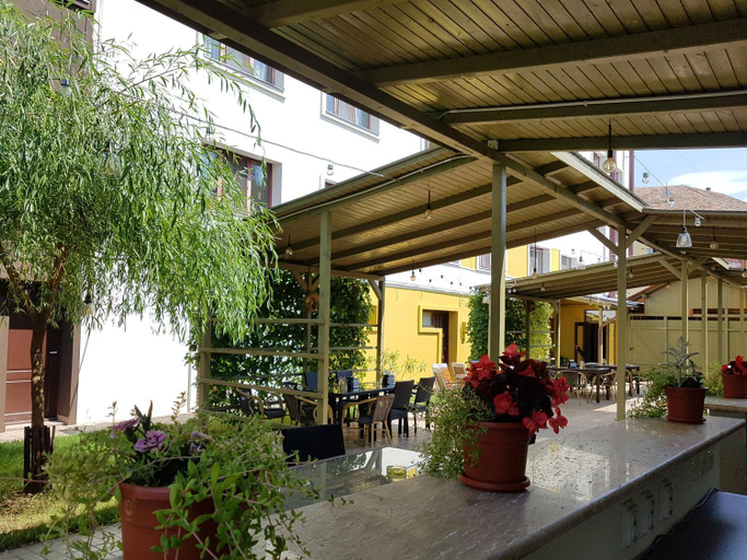 Others 3, Hotel Dacor, Orastie