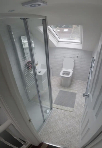 Bathroom 4, Luxurious Double Studio in London, London