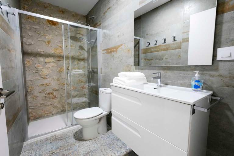 Bathroom 2, Casa Estrella y Casa Carmen, Alicante
