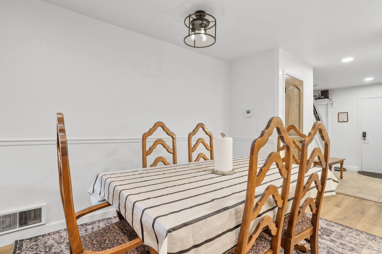 Dining 4, Luxury at Altitude â Base Camp 2 Bedroom 2 Condo by RedAwning, Alpine