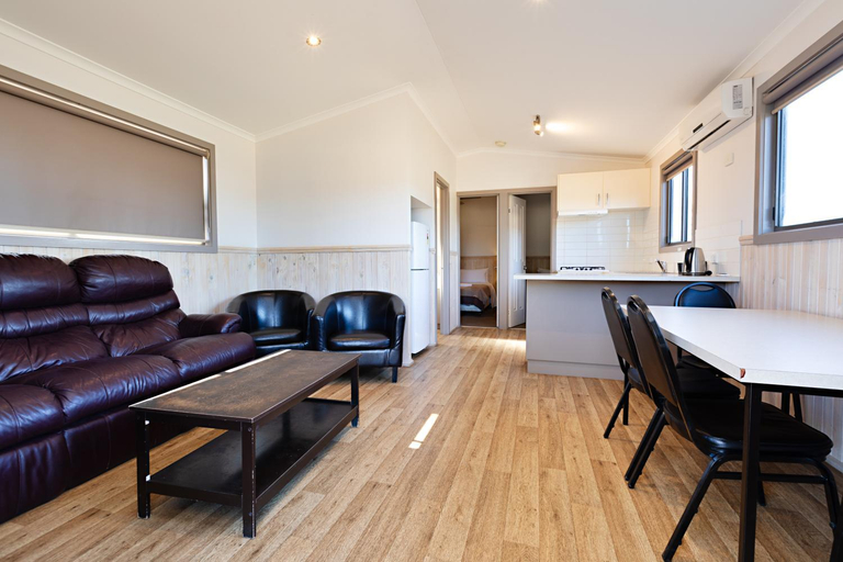 Others 5, Gardenview, Wangaratta - Central