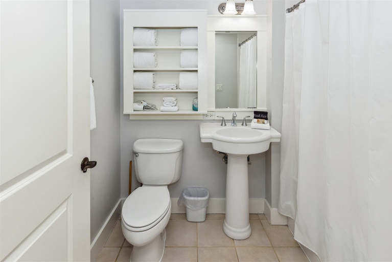 Bathroom 4, Pilot House 518 1 Bedroom Condo by RedAwning, Walton