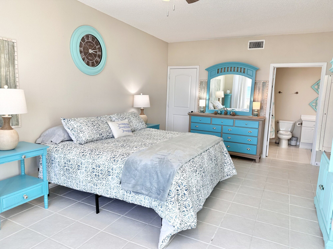 Others 4, Sunshine Daydream 3 Bedroom Condo by RedAwning, Escambia