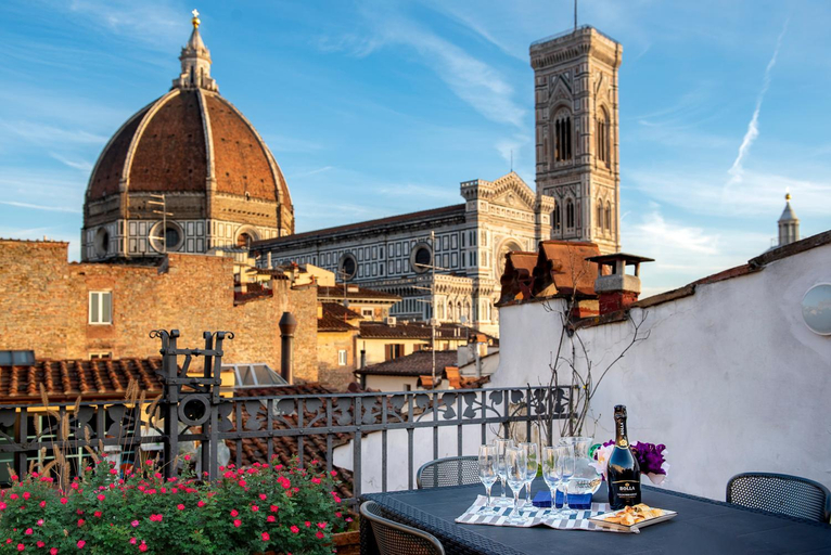 Exterior & Views 4, Borgo San Lorenzo 11, Florence