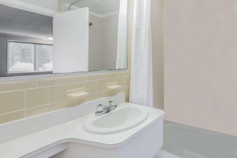Bathroom 3, Relax Inn Cape Cod West Yarmouth Hyannis, Barnstable