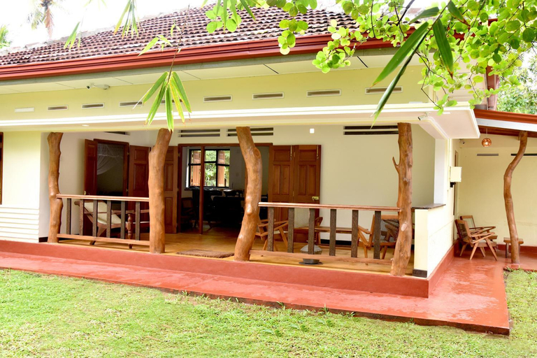 Public Area, Villa Polhena, Matara Four Gravets