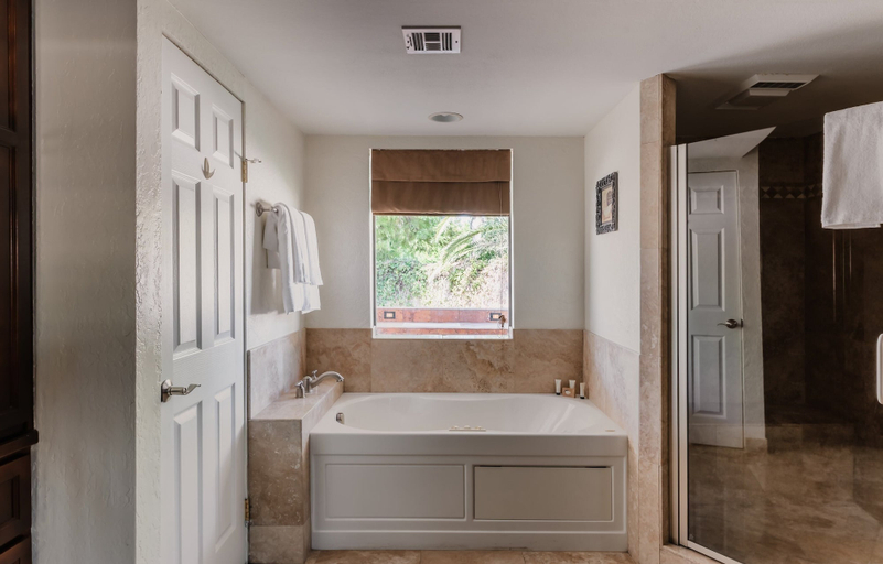 Bathroom 4, Desert Ridge by Avantstay Spacious Oasis w/ Pool & Hot Tub, Maricopa