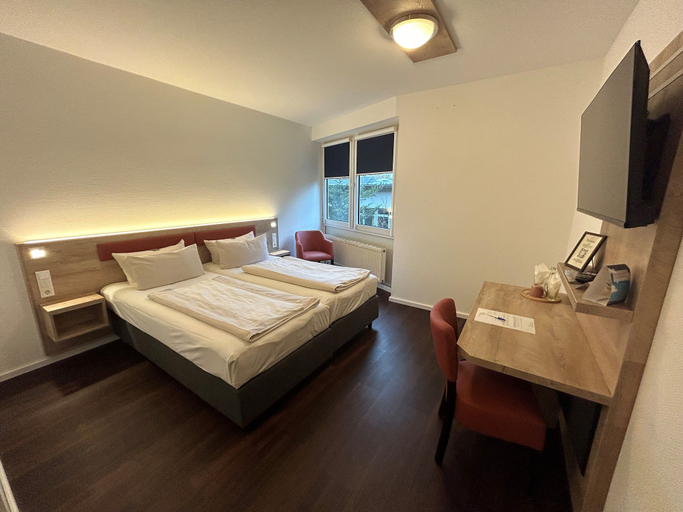 Bedroom 3, Parkhotel Papenburg by Hackmann, Emsland