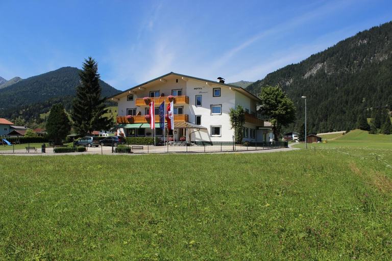 Exterior & Views 2, Naturparkhotel Florence, Reutte