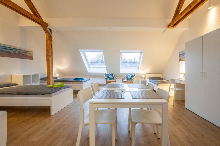 Others 5, Wohnen wie zu Hause, Essen