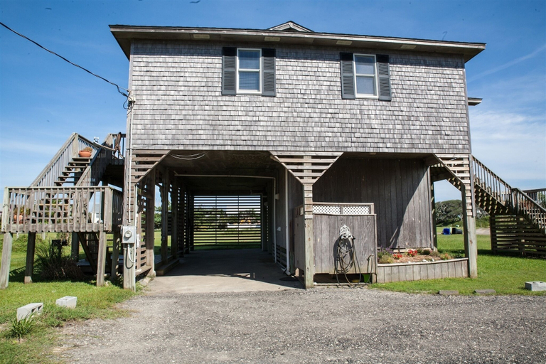 Exterior 2, Austin's Pointe 4 Bedroom Cottage by RedAwning, Dare