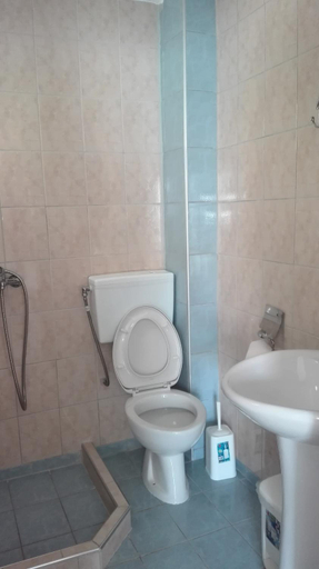 Bathroom 4, Familia Hotel, Central Macedonia