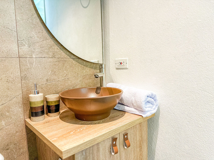 Bathroom 3, B 48 Living by B Rent, Medellín