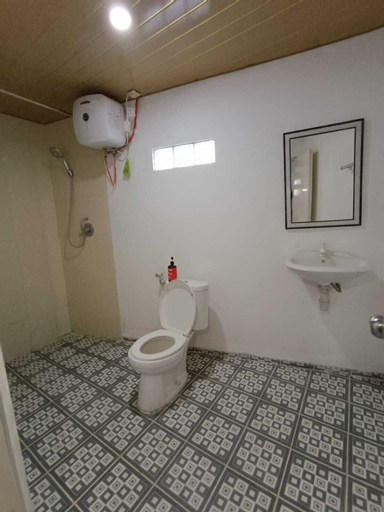 Bathroom 3