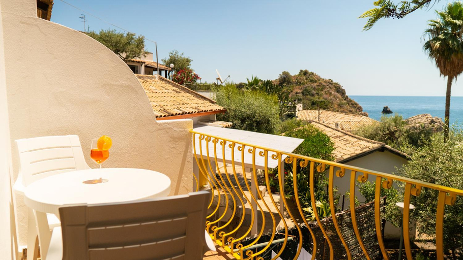 Balcony/terrace 3, Villaggio Placido, Messina