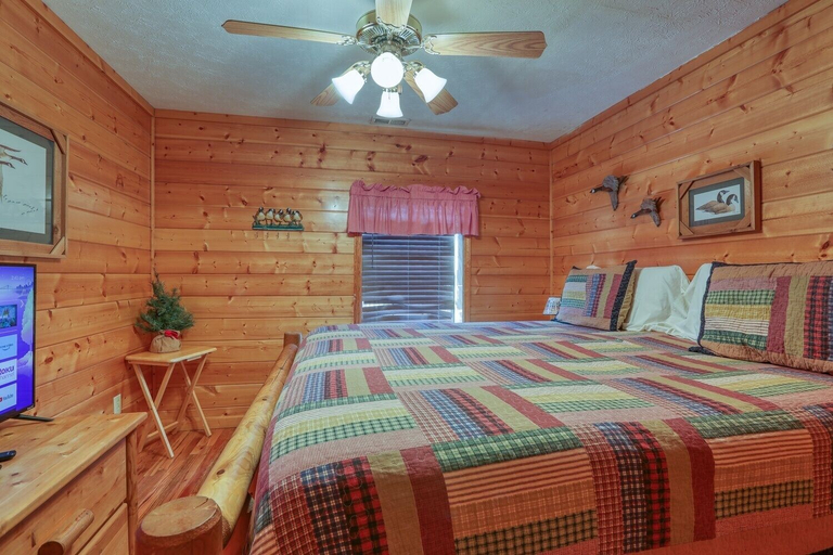 Bedroom 2, An Amazing View - 4 Bedrooms, 3.5 Baths, Sleeps 10 Cabin by RedAwning, Sevier