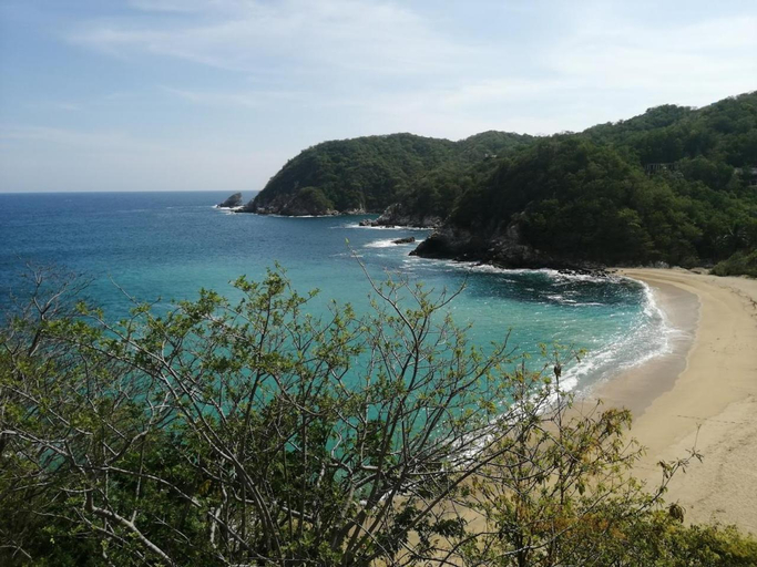 2, Casa Luna Playa, Dist. Pochutla