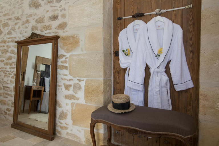 Bathroom 4, Le Clos Reaud, Gironde