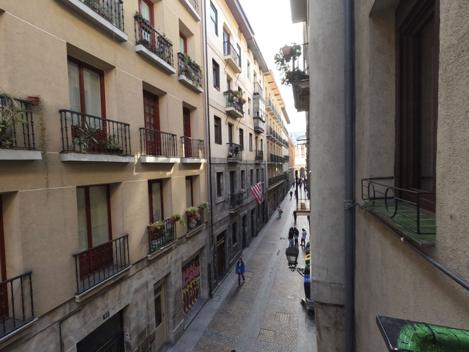Others 5, Casual Bilbao Serantes, Vizcaya