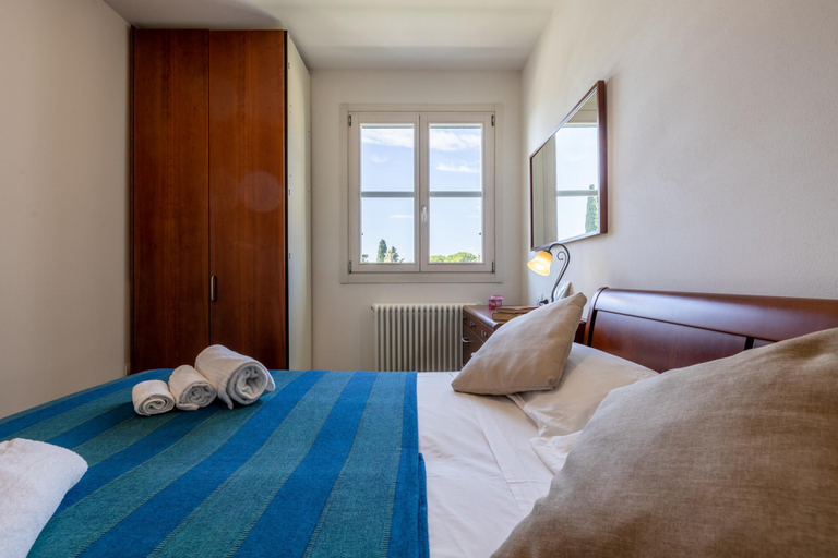 Bedroom 3, Corte Fasanella 25 in Toscolano Maderno, Brescia