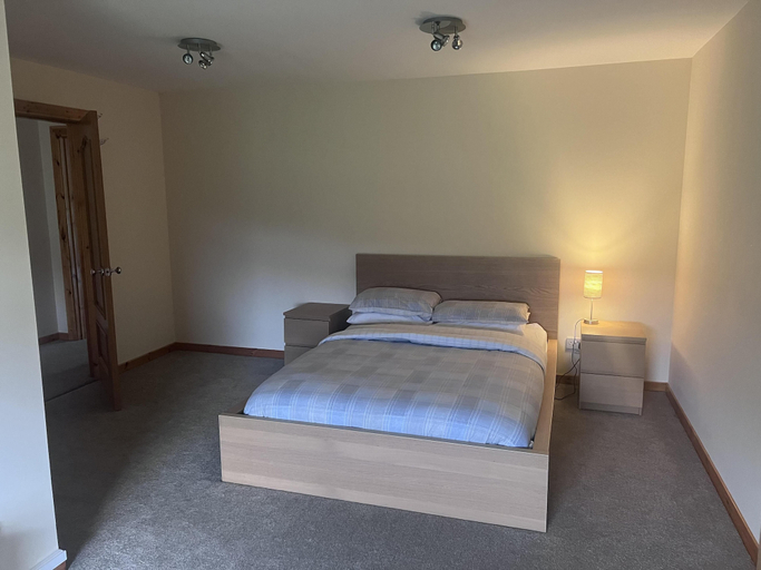 Bedroom, Captivating 2 Bed Apartment in Newhouse, North Lanarkshire