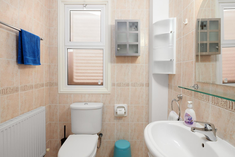 Bathroom 2, Villa Azura Sunrise by Ezoria Villas