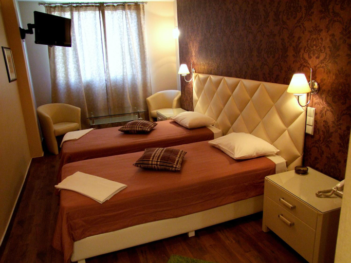 Bedroom 3, Carol Hotel, Attica