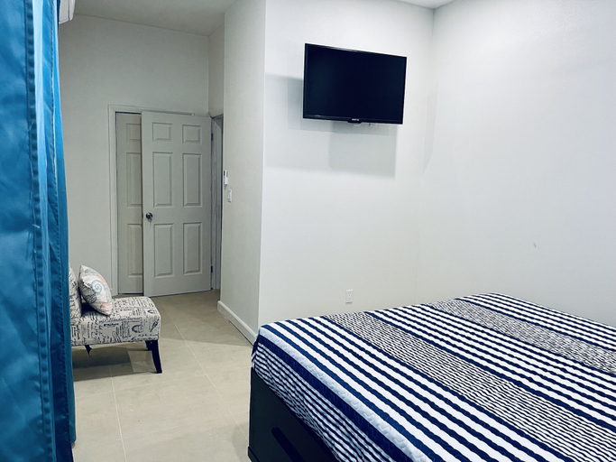 Bedroom 2, Cheekz Loft