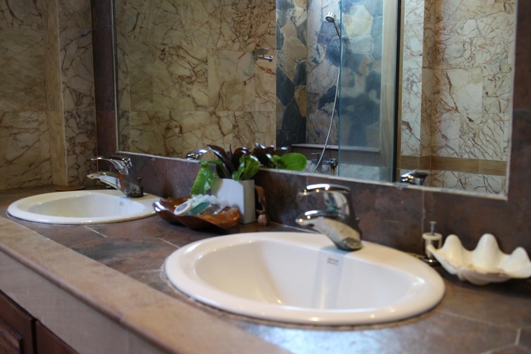 Bathroom 1, Laemsor Residence, Ko Samui