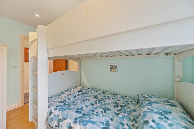 Bedroom 3, Y Deri - Close to Village and Beach, Pembrokeshire