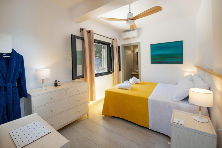 Room 2, Villa Gionis in Paxi, Ionian Islands