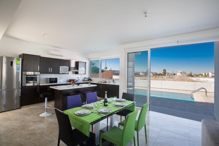 Others 3, Pearl Villas