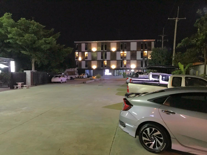 Others 5, JB Place, Nakhon Chaisi