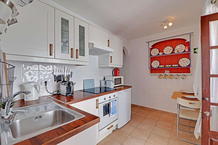 Room 4, Boliqueime s Studio by Portucasa, Loulé