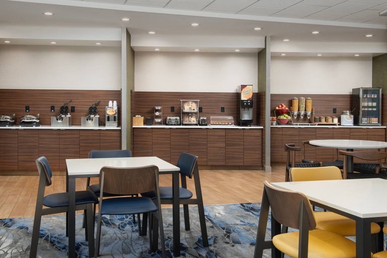 Food & Drinks 5, Fairfield Inn & Suites by Marriott Ithaca, Tompkins