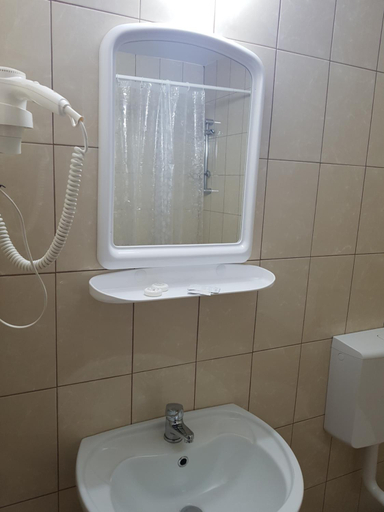 Bathroom 4, Hotel Dacor, Orastie