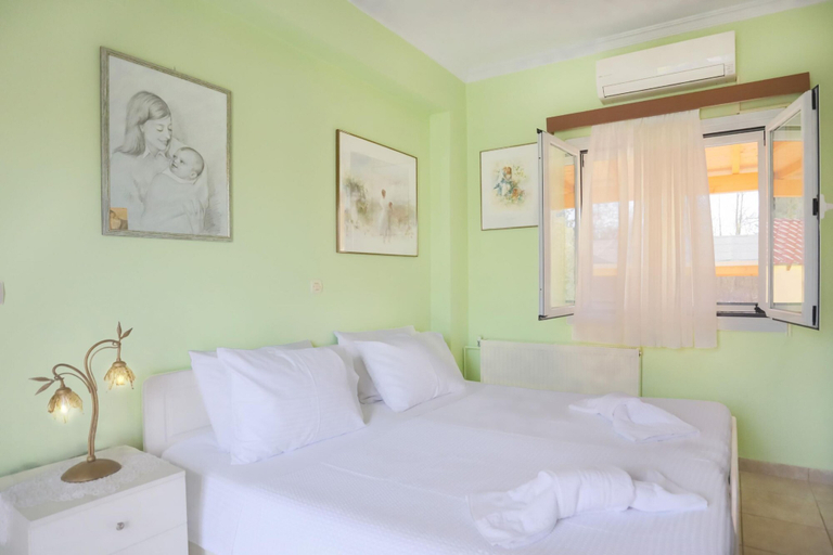 Room 4, Villa Poros in Ionian Islands, Ionian Islands
